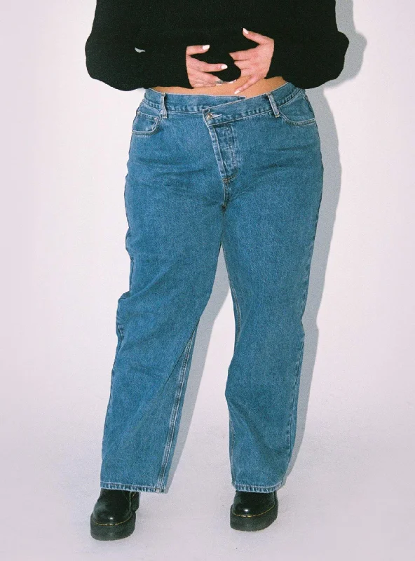 Weekend Savings Galore Holly Asymmetric Straight Leg Jean Denim Curve