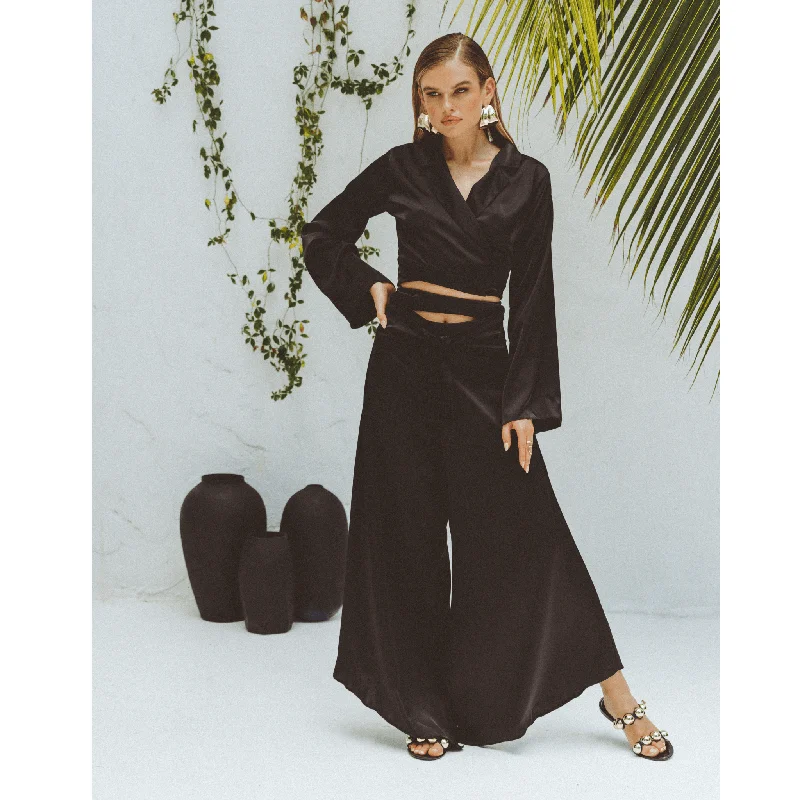 Shop the Weekend Away Olivia Black Wide Leg Pants
