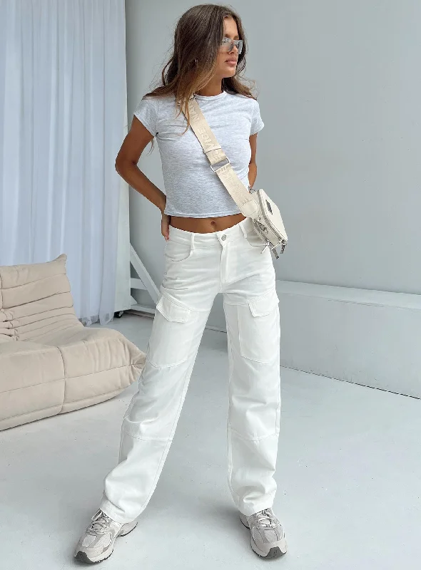 Weekend Shopping Made Better Kapala Cargo Jeans White