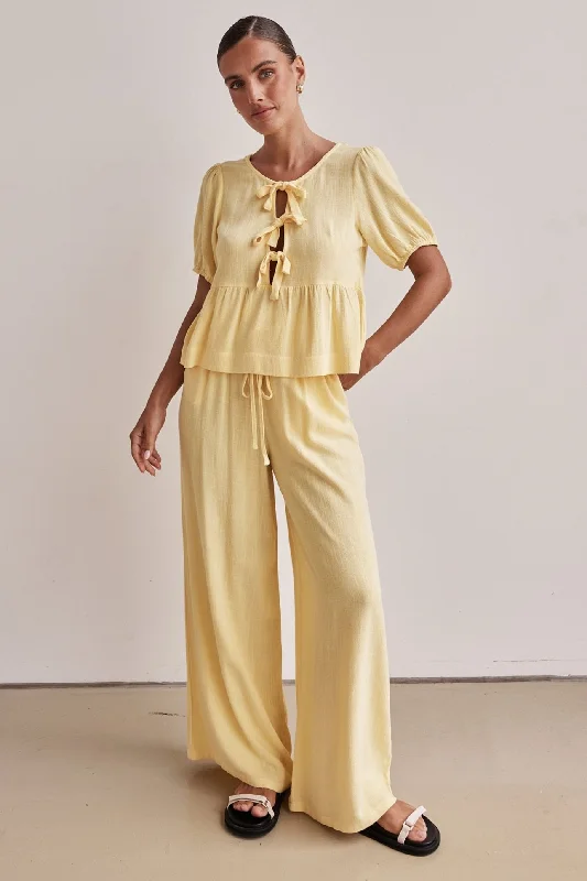 Markdown Sale Daisy Pants (Yellow)