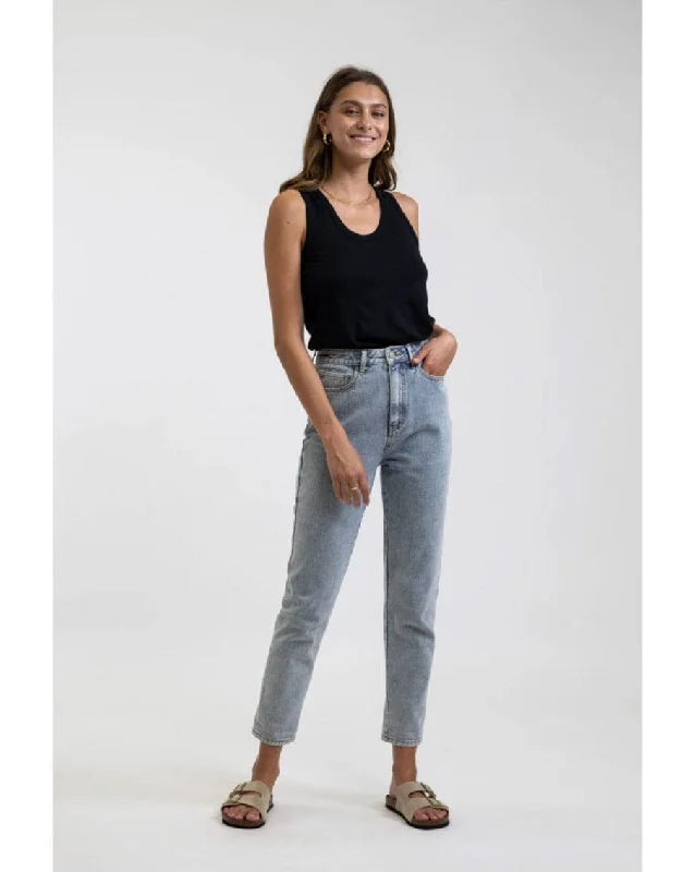 Weekend Specials to Enjoy Classic Hi-Rise Tapered Jean - Light Wash
